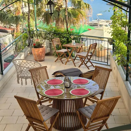 Apartment Terrace *
